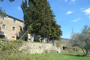 Colonial Style property in Casentino Valley – Arezzo